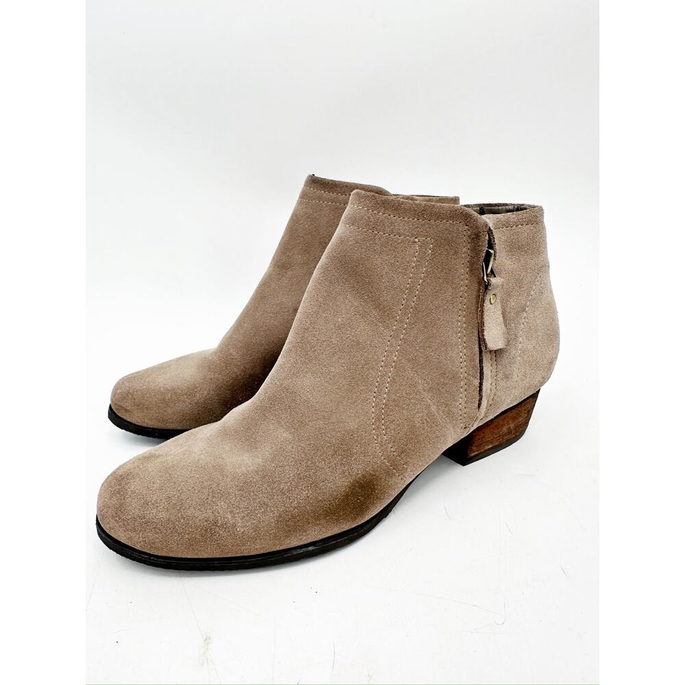 Blondo Ingrid Waterproof Suede Ankle Bootie in Mushroom Size 8.5M